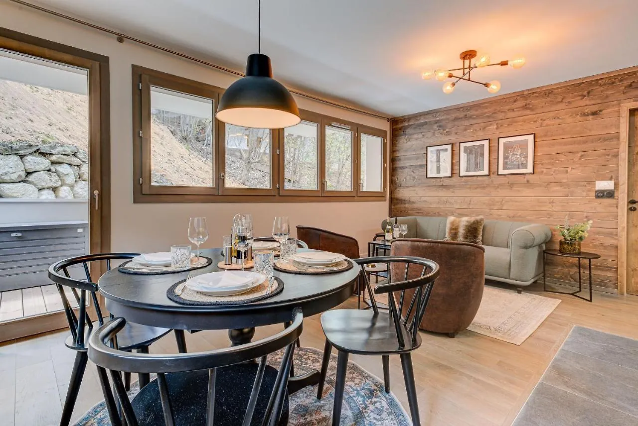 White Pearl A02 - Alpes Travel - Chamonix - Sleeps 4 Lägenhet