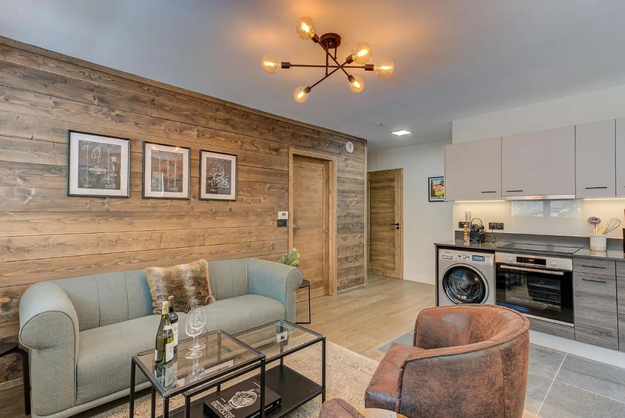 White Pearl A02 - Alpes Travel - Chamonix - Sleeps 4 Apartment