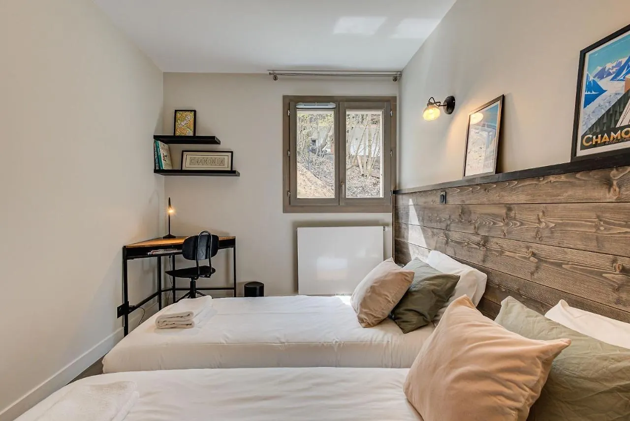 White Pearl A02 - Alpes Travel - Chamonix - Sleeps 4 Apartment